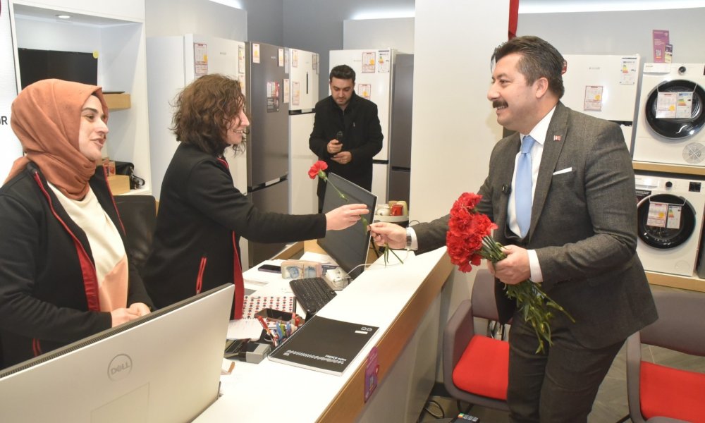 BAŞKAN ERCAN ÖZEL: TOPLUMUN GÜCÜ KADINLARIN GÜCÜYLE ÖLÇÜLÜR